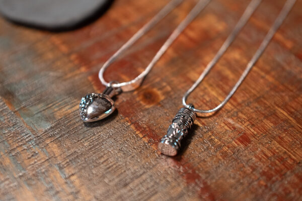 Stainless Steel urn pendent with chain